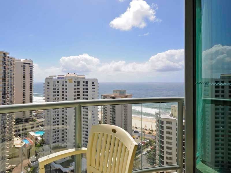 2005/2006/25 Laycock Street, Surfers Paradise QLD 4217