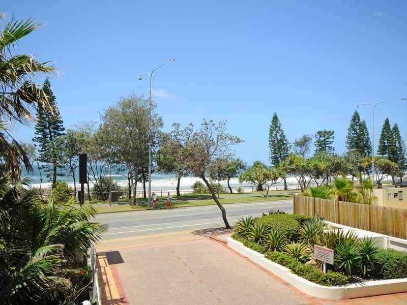 2A/150 Esplanade, Surfers Paradise QLD 4217