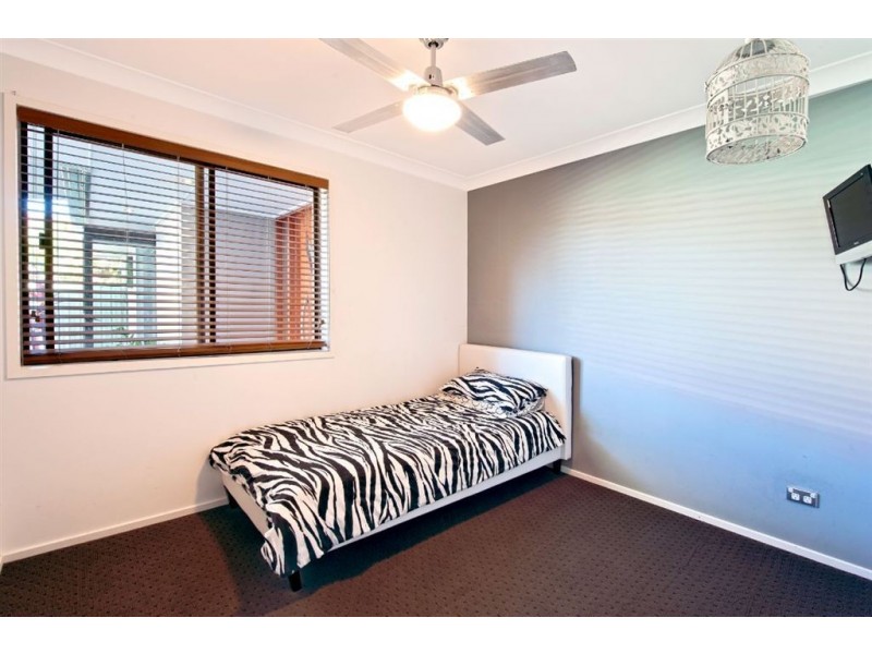 31 Lakefield Crescent, Paradise Point QLD 4216