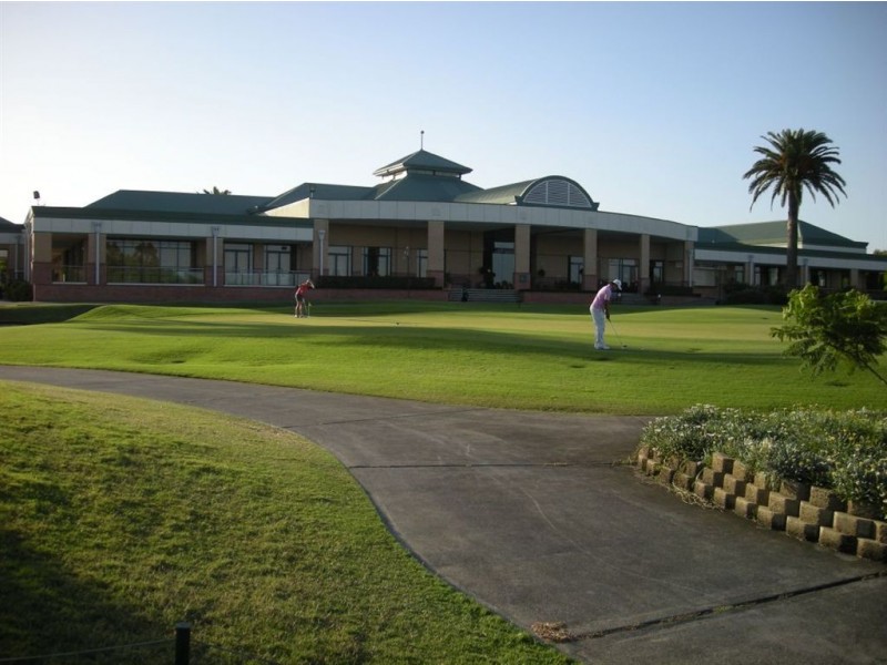 60 Nicklaus Court, Merrimac QLD 4226