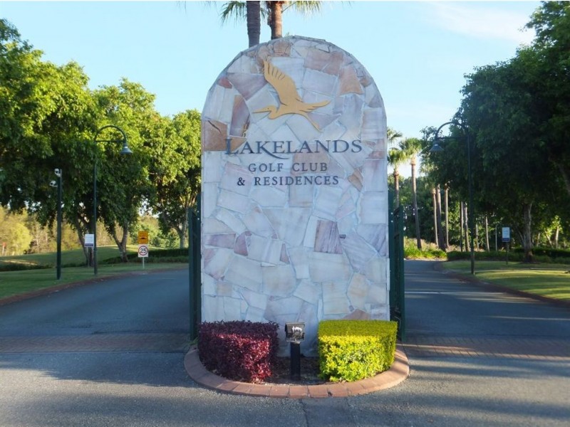 60 Nicklaus Court, Merrimac QLD 4226