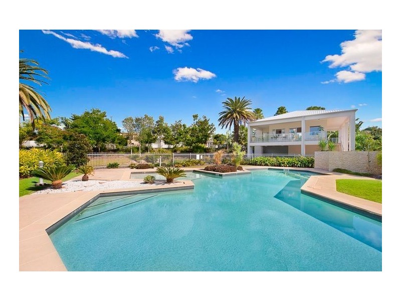 60 Nicklaus Court, Merrimac QLD 4226