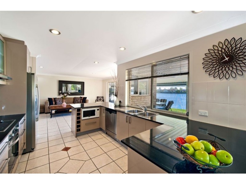5 Lefroy Drive, Coombabah QLD 4216