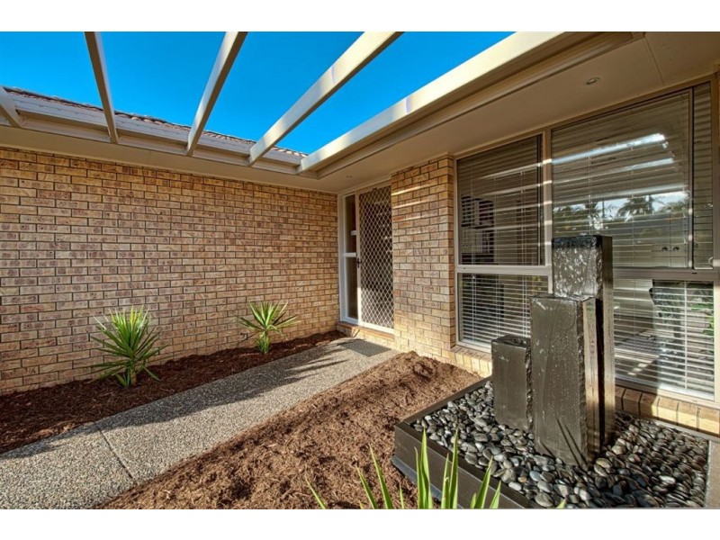 38 Matthew Flinders Drive, Hollywell QLD 4216