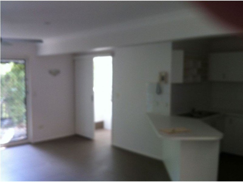 2/54 Darrambal Street, Surfers Paradise QLD 4217