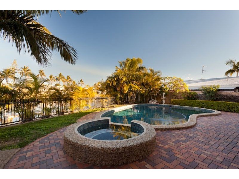 49 Sunrise Boulevard, Surfers Paradise QLD 4217