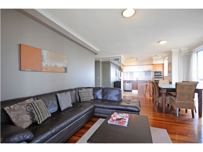 23 Ferny Avenue, Surfers Paradise QLD 4217