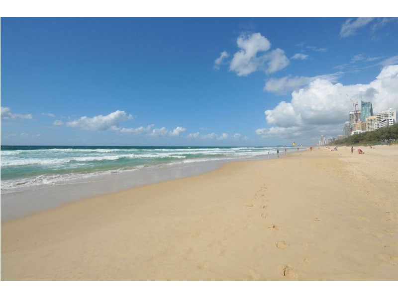 23 Ferny Avenue, Surfers Paradise QLD 4217