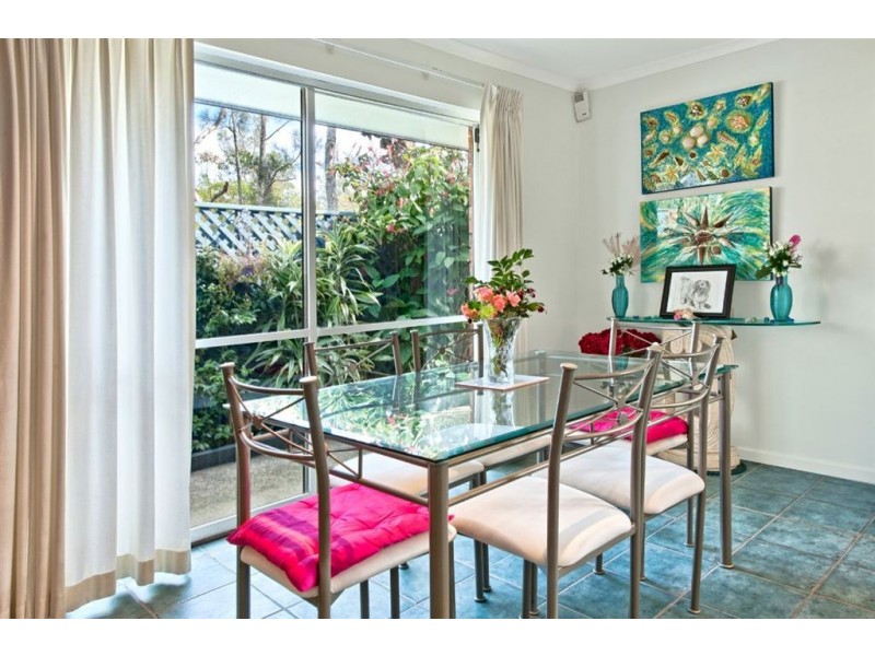 52 Columbus Drive, Hollywell QLD 4216