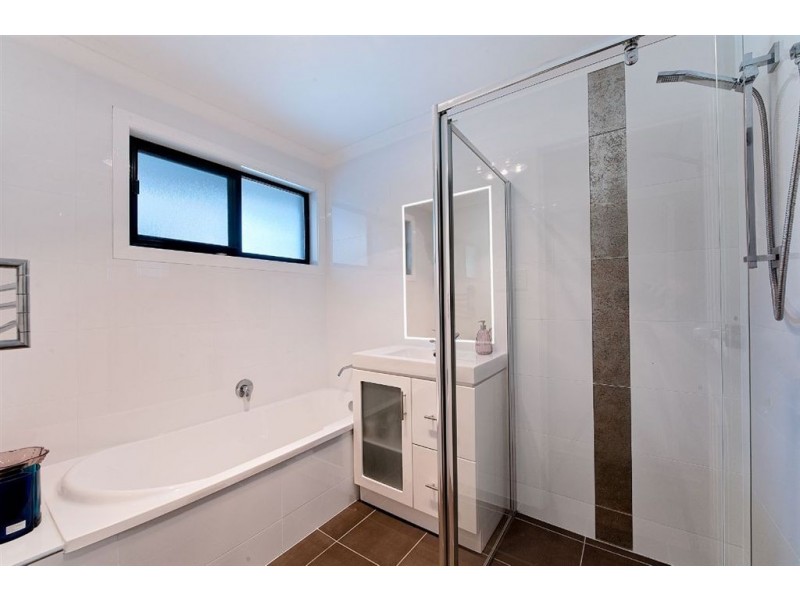 287 Morala Avenue, Runaway Bay QLD 4216