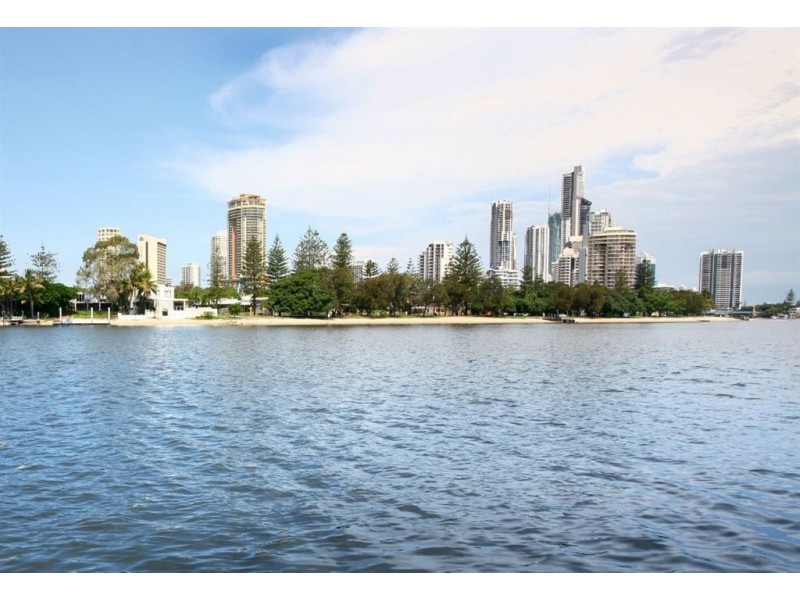 2 Paradise Place, Surfers Paradise QLD 4217