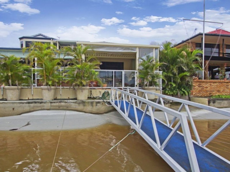 34 Oxley Drive, Paradise Point QLD 4216