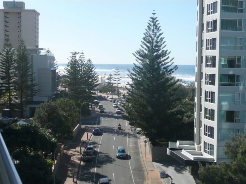 28/4 Clifford Street, Surfers Paradise QLD 4217