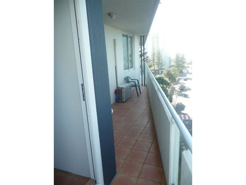 28/4 Clifford Street, Surfers Paradise QLD 4217