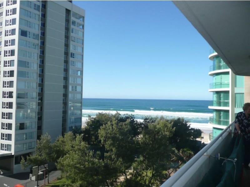 27/4 Clifford Street, Surfers Paradise QLD 4217