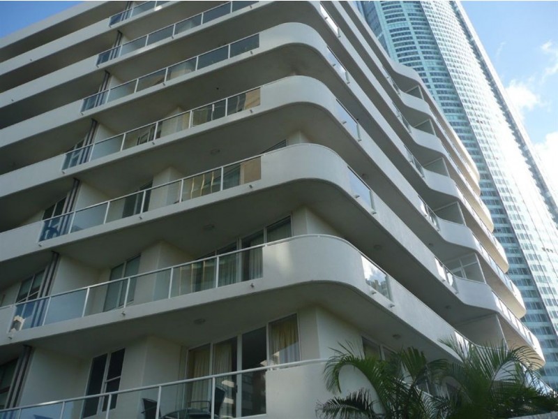 27/4 Clifford Street, Surfers Paradise QLD 4217