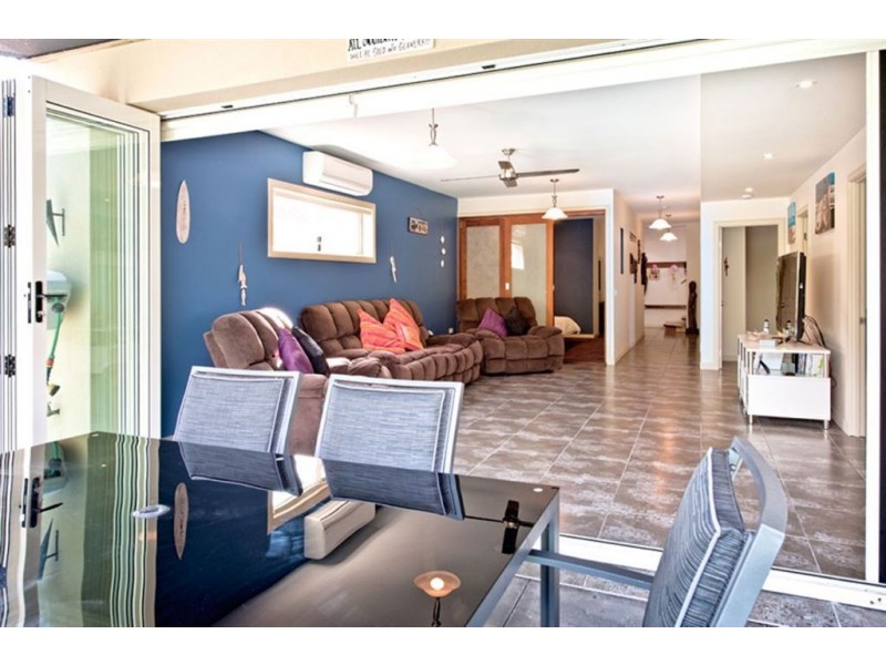 24 Killowill Avenue, Paradise Point QLD 4216