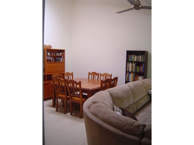 27/111 Salerno Street, Isle Of Capri QLD 4217