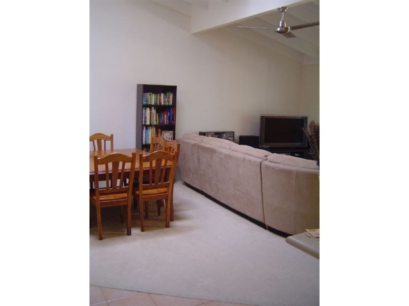 27/111 Salerno Street, Isle Of Capri QLD 4217