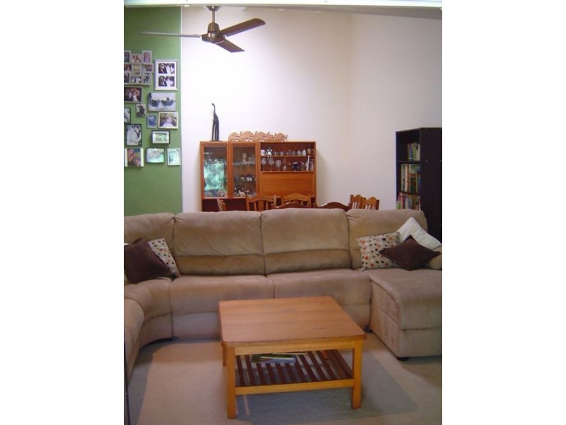 27/111 Salerno Street, Isle Of Capri QLD 4217