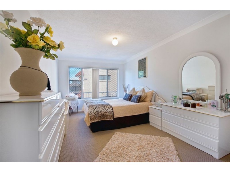 8/91 Queen Street, Southport QLD 4215