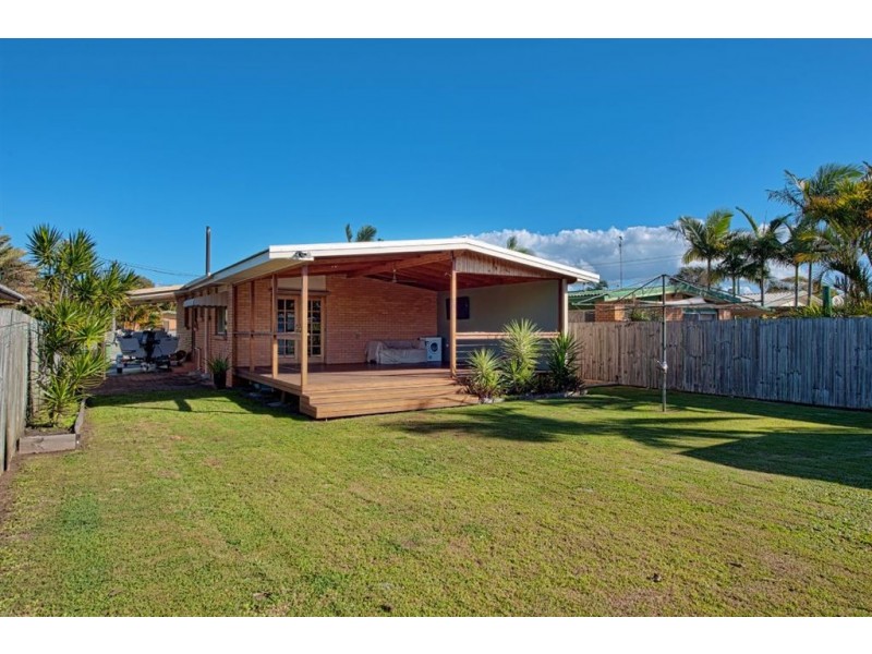 15 Nambur Street, Runaway Bay QLD 4216