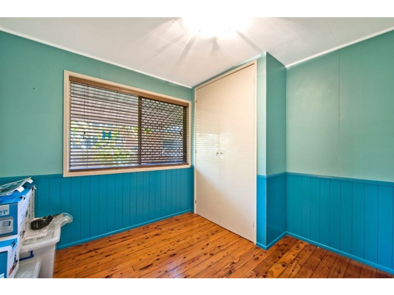 15 Nambur Street, Runaway Bay QLD 4216