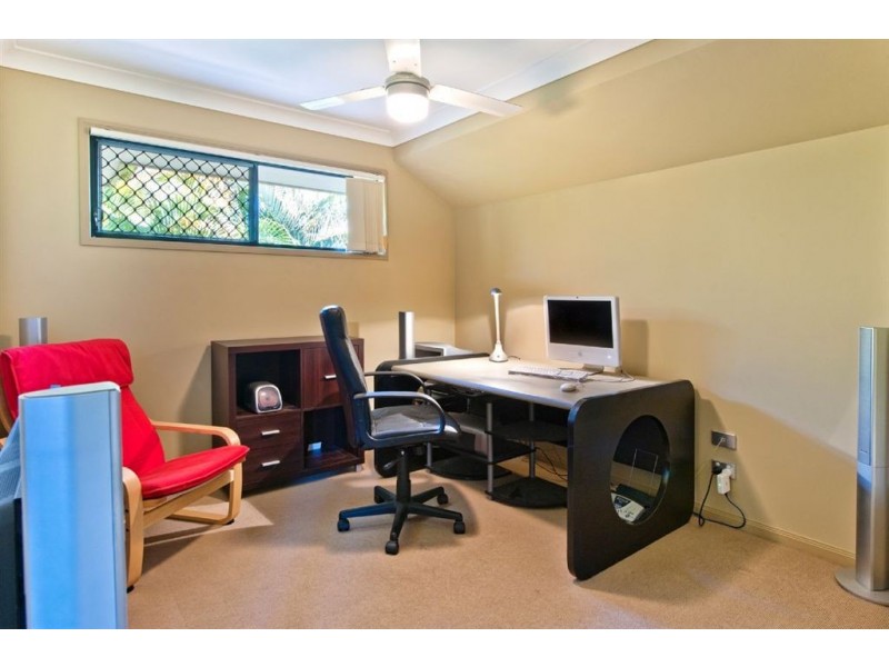 2/13 Thelma Avenue, Biggera Waters QLD 4216