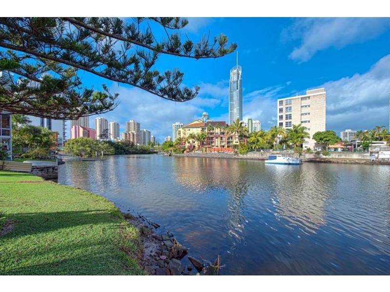 41 Peninsular Drive, Surfers Paradise QLD 4217