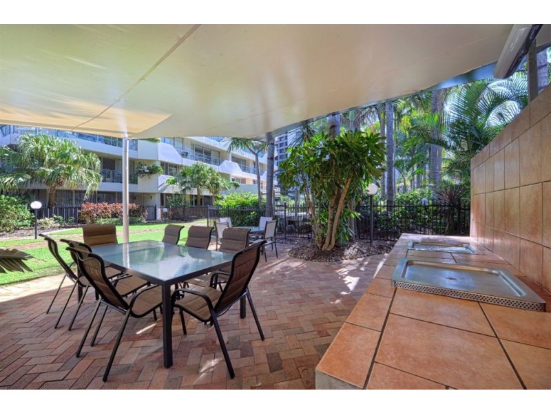 12 Enderley Avenue, Surfers Paradise QLD 4217