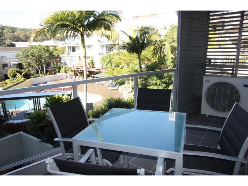 2045/1 Ocean Street, Burleigh Heads QLD 4220