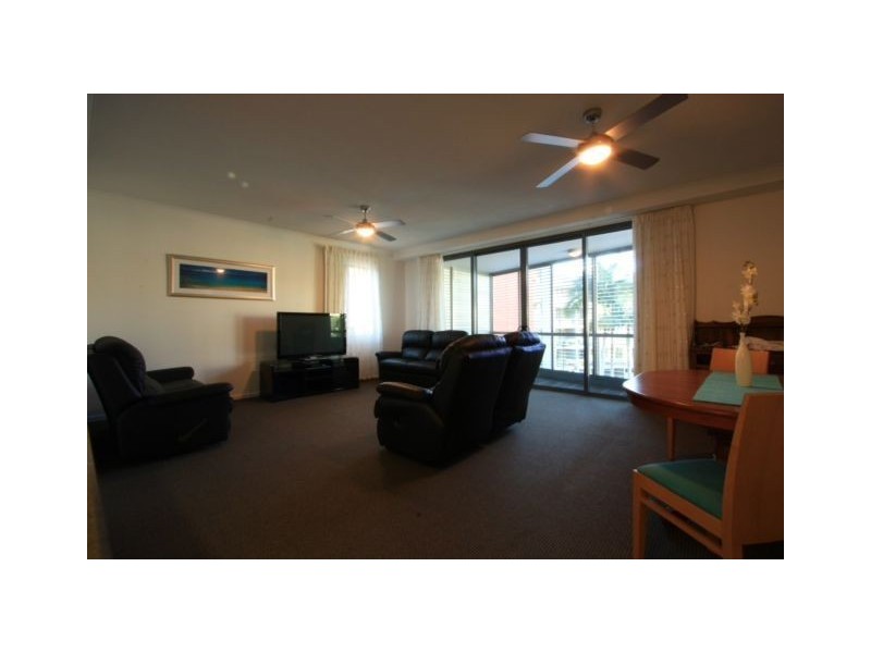2045/1 Ocean Street, Burleigh Heads QLD 4220