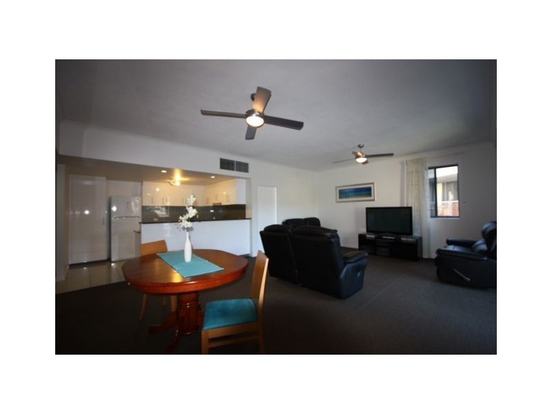 2045/1 Ocean Street, Burleigh Heads QLD 4220