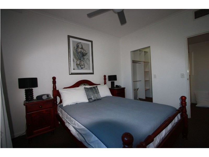 2045/1 Ocean Street, Burleigh Heads QLD 4220