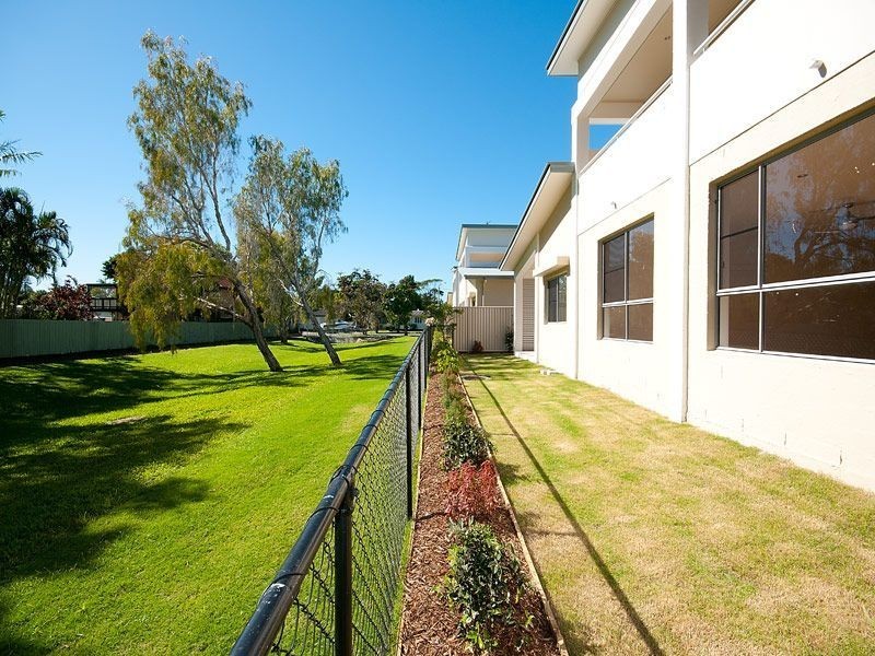 3/8 Echlin Street, Labrador QLD 4215