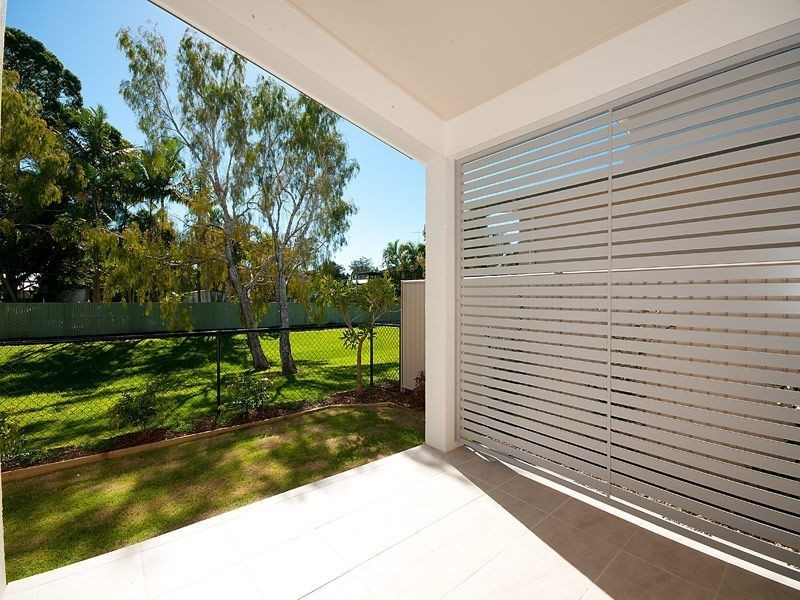 3/8 Echlin Street, Labrador QLD 4215