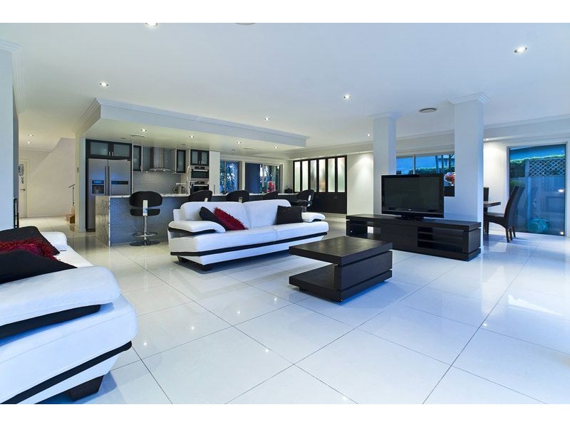 141 Campbell Street, Sorrento QLD 4217