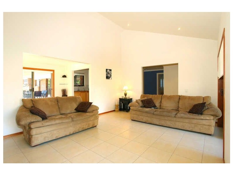 40 Binalong Drive, Ashmore QLD 4214