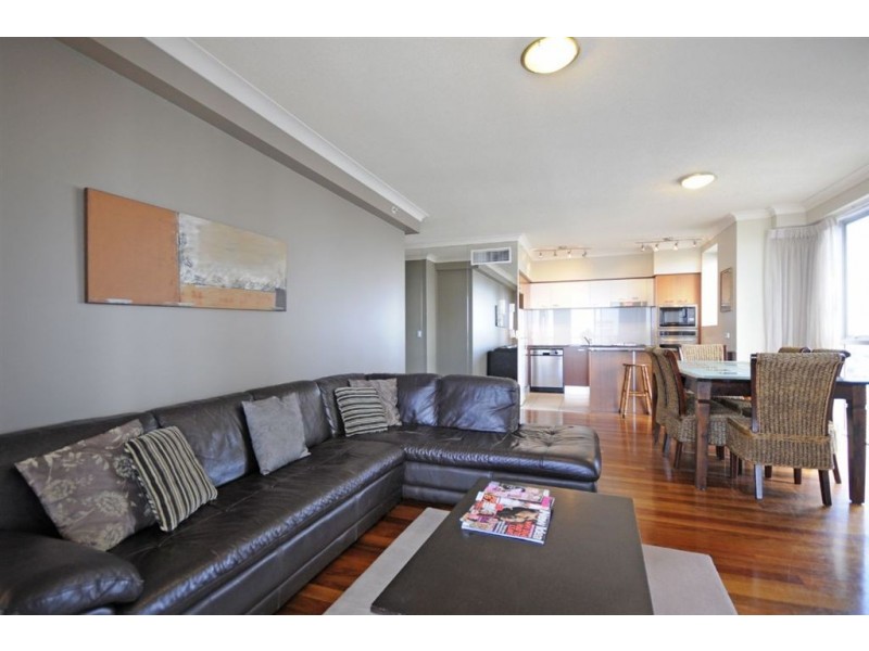 23 Ferny Avenue, Surfers Paradise QLD 4217