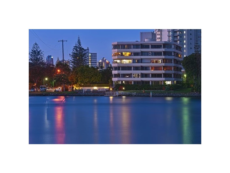 1 Peninsular Drive, Surfers Paradise QLD 4217