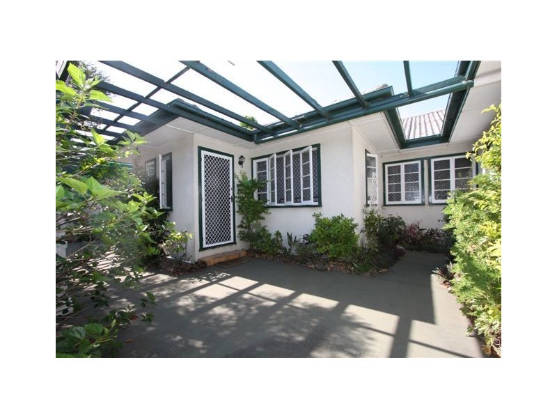 3/9 Walton Street, Southport QLD 4215