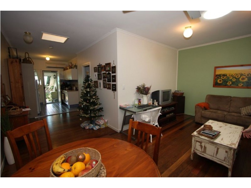 3/9 Walton Street, Southport QLD 4215