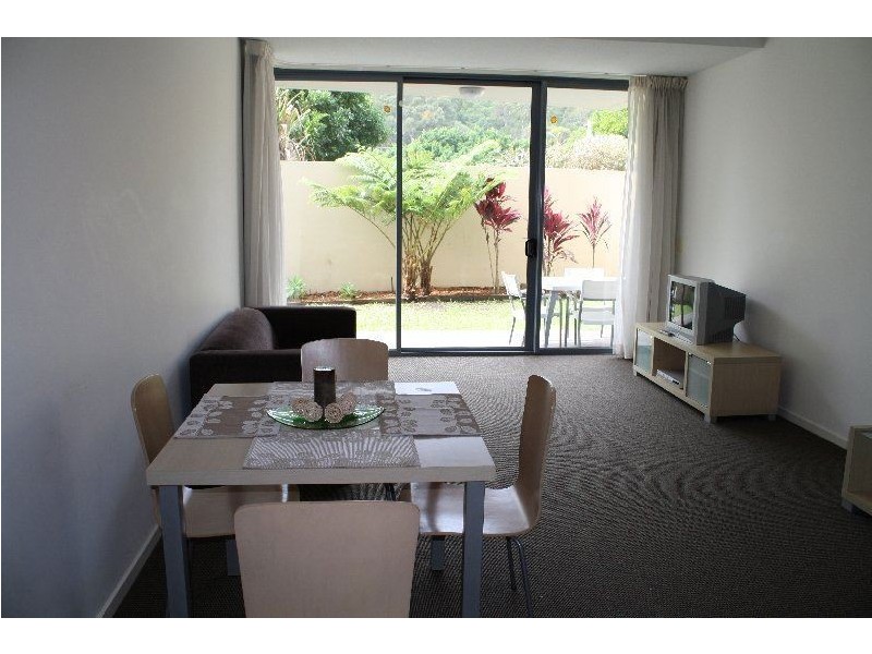 2002/1 Ocean Street, Burleigh Heads QLD 4220