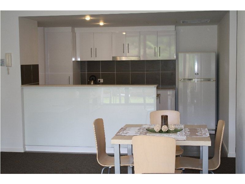 2002/1 Ocean Street, Burleigh Heads QLD 4220