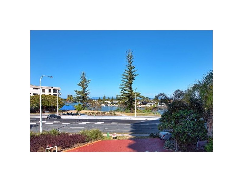 33 Thornton Street, Surfers Paradise QLD 4217