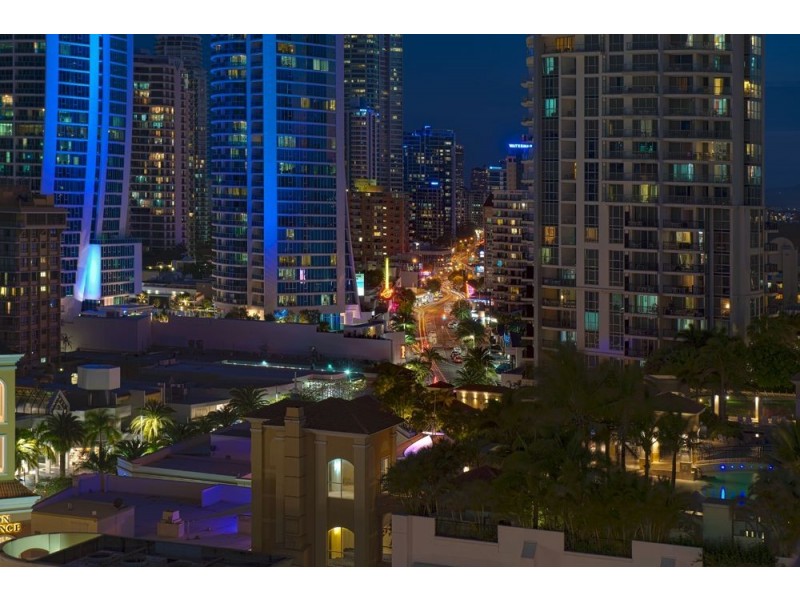 67 Ferny Avenue, Surfers Paradise QLD 4217