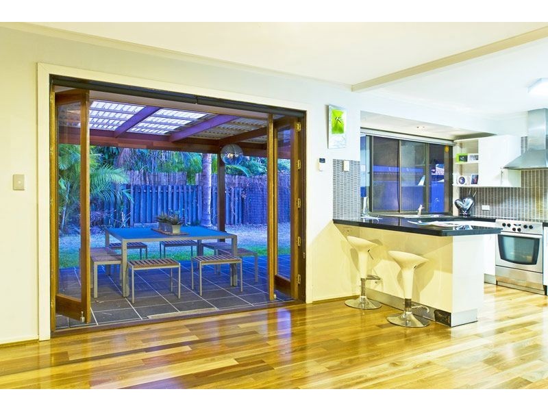 7 Yalgoo Court, Mermaid Waters QLD 4218