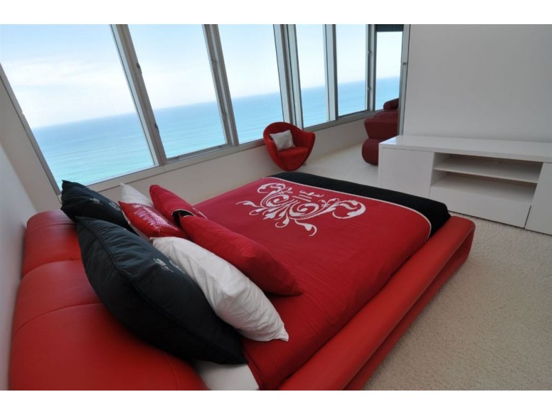 9 Hamilton Avenue, Surfers Paradise QLD 4217