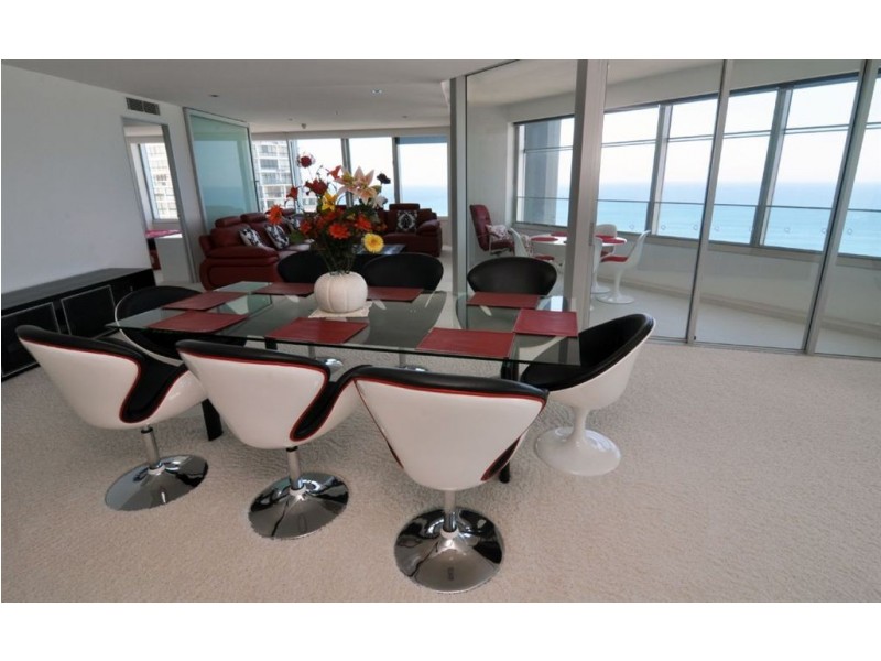 9 Hamilton Avenue, Surfers Paradise QLD 4217