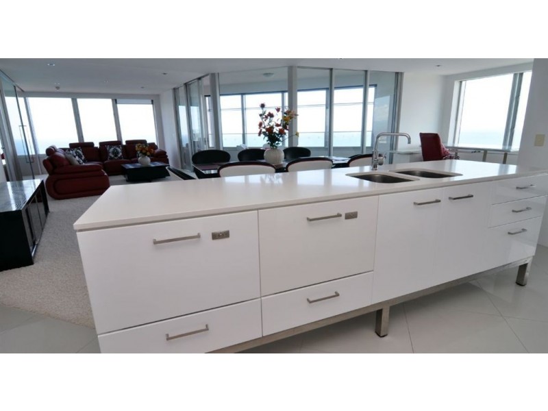 9 Hamilton Avenue, Surfers Paradise QLD 4217